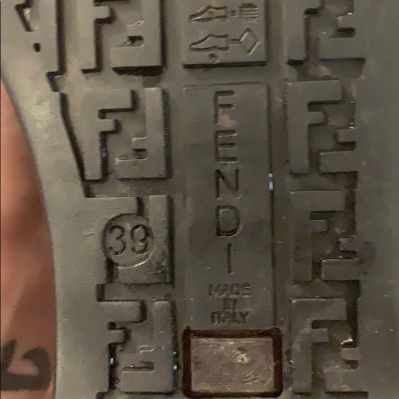 Fendi rain boots - Picture 7 of 7